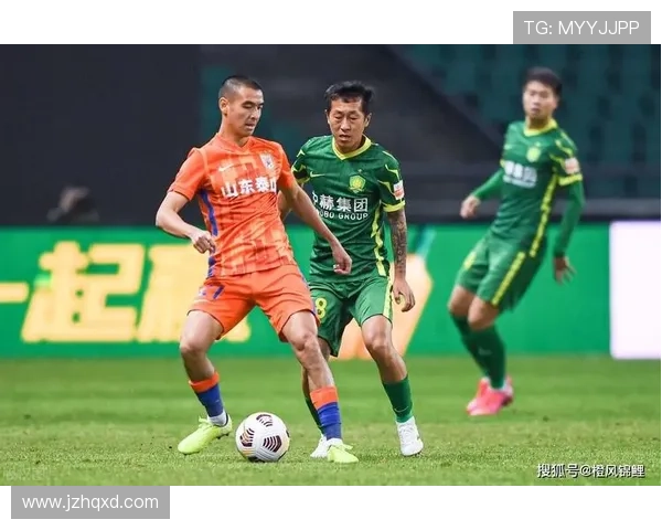 裁判争议再现，足球赛判罚引发舆论热议状态分析